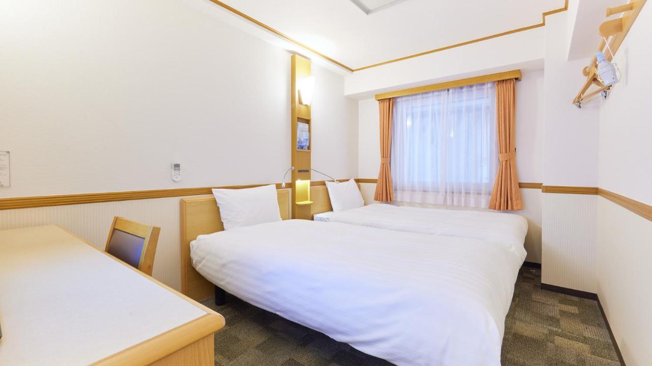 Toyoko Inn Osaka Sakai-Higashi-Eki Сакаи Экстерьер фото
