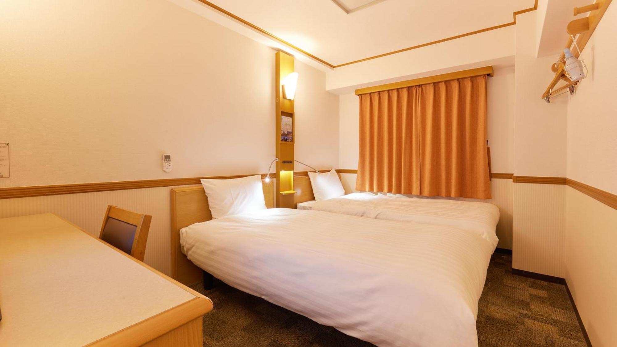 Toyoko Inn Osaka Sakai-Higashi-Eki Сакаи Номер фото