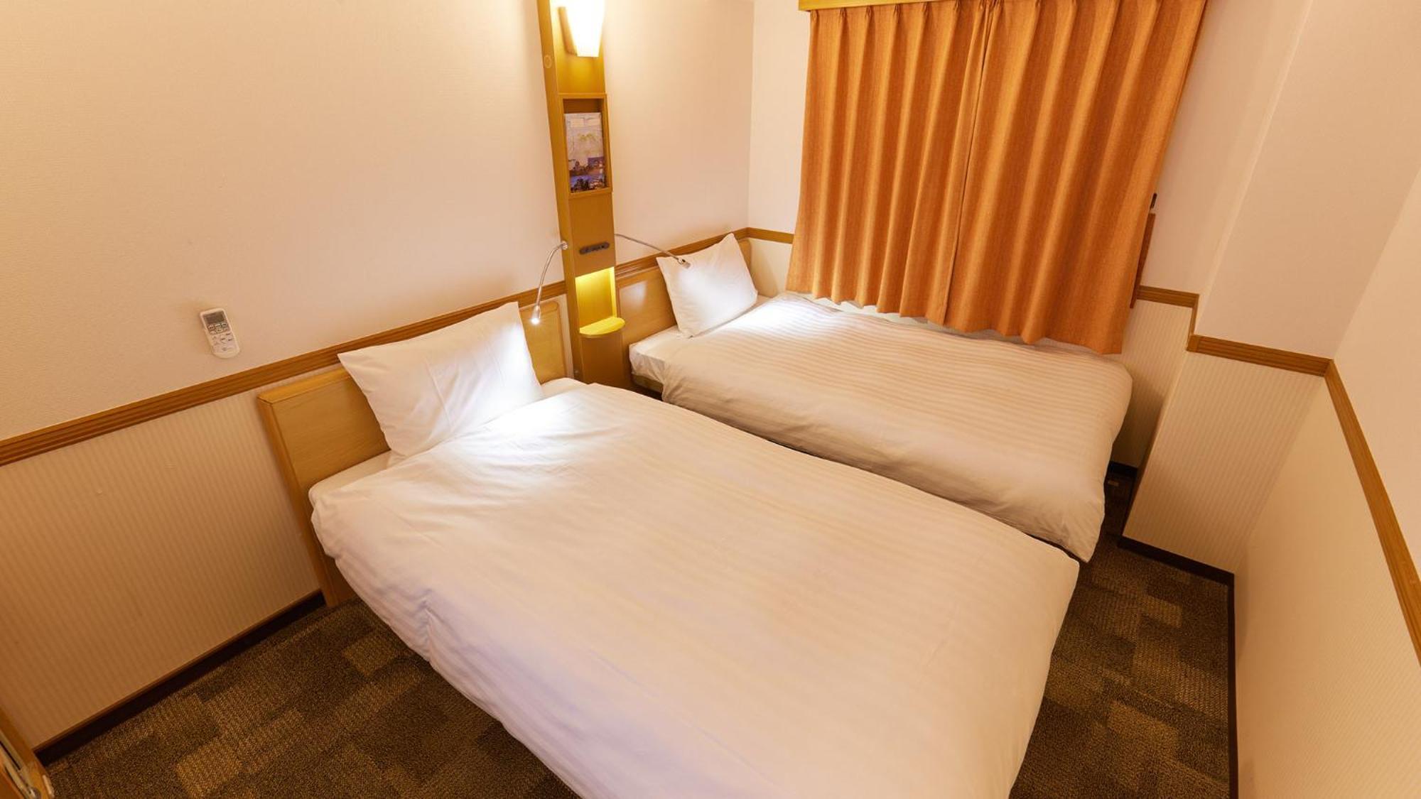 Toyoko Inn Osaka Sakai-Higashi-Eki Сакаи Номер фото